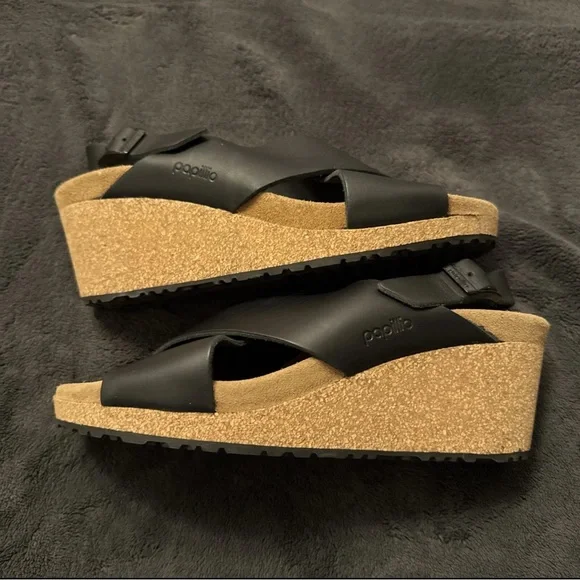 NWOT Papillio Black Leather "Samira" Wedge Sandals, Size 39, Narrow Width. - Picture 4 of 6